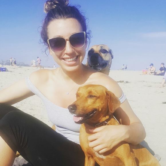 Meet your Posher, Lee-ah - Picture 1 of 1